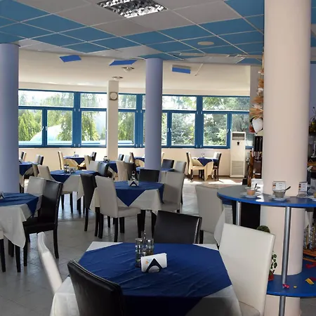 호텔 Sineva Park 4*
