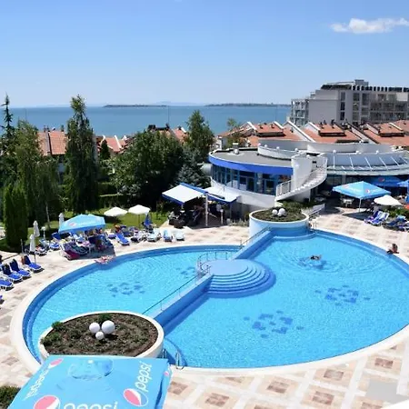 호텔 Sineva Park 4*